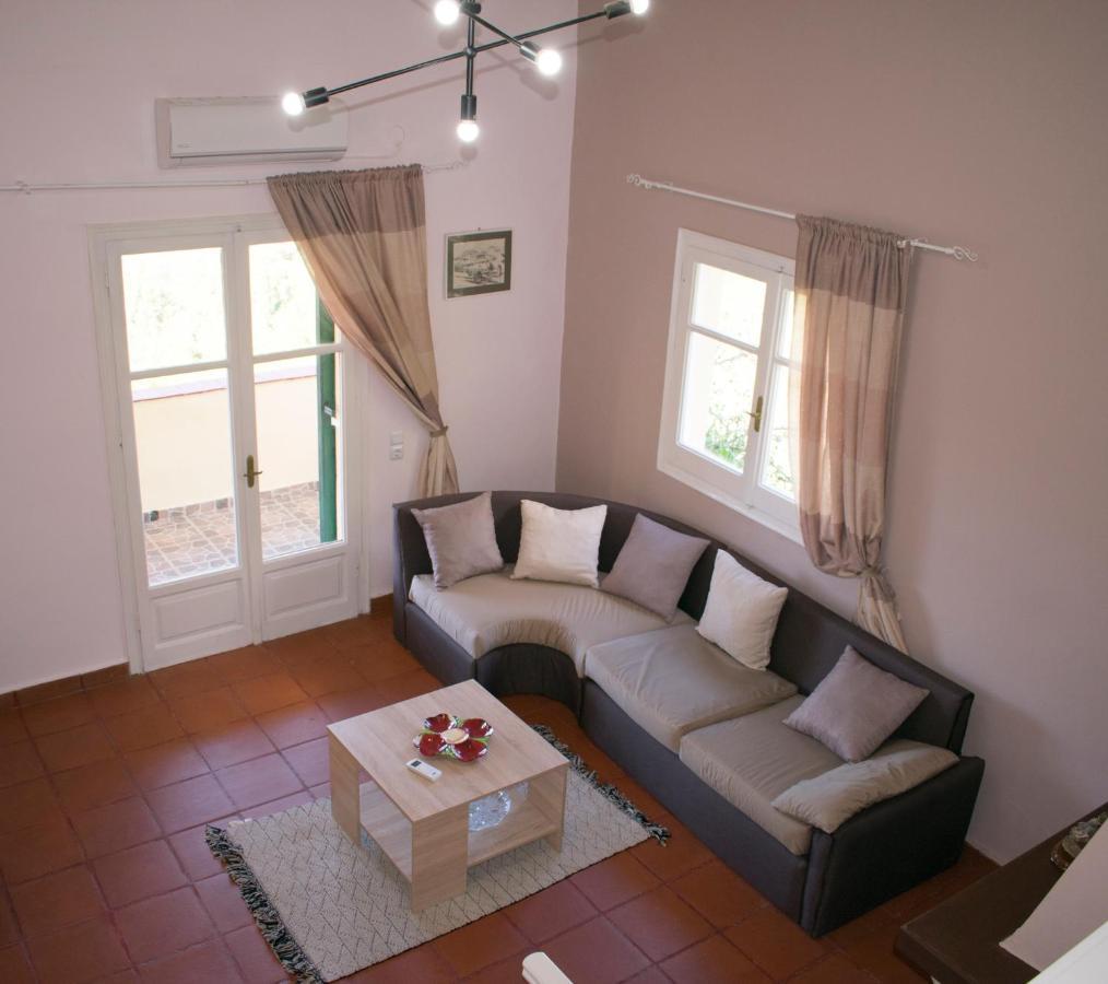Villa Amalia'S House Liapades Esterno foto